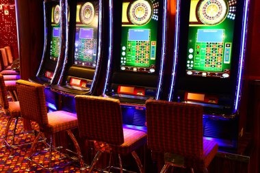 kastil baccarat live-dealer table with professional croupier and card layout
